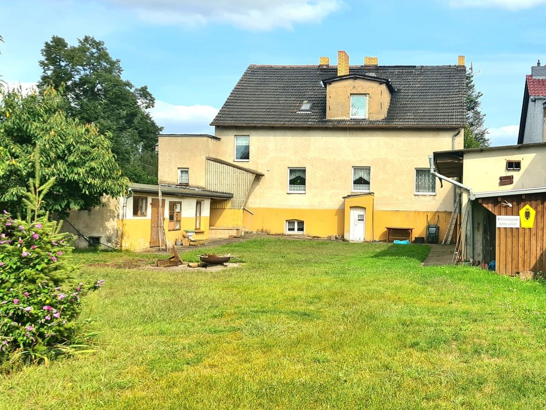 FINALER PREISPROVISIONSFREI Geräumiges 1bis 2 Familienhaus mit 213m²